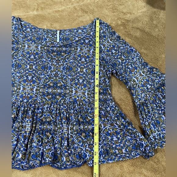 Free People Printed Peplum Top Shirt Blouse Small Swingy Casual Royal Combo - Picture 8 of 11